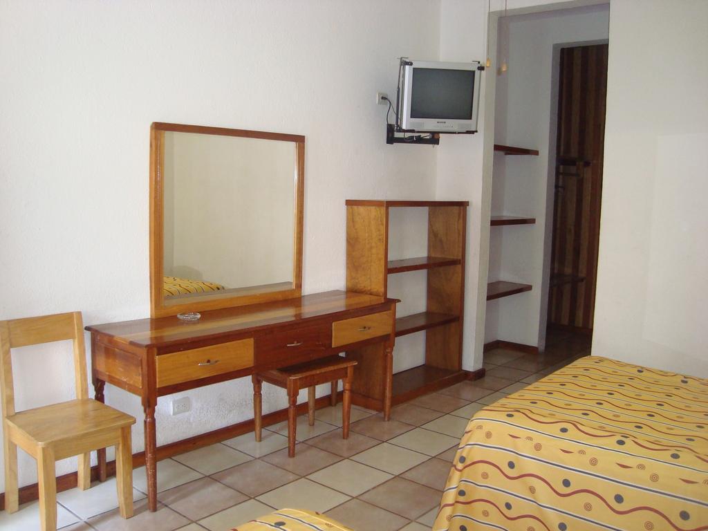 Hotel Lacantum By Rotamundos Tapachula Room photo